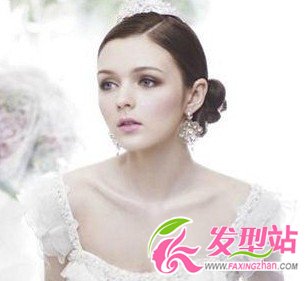 2012讓人無(wú)法抗拒的新娘發(fā)型