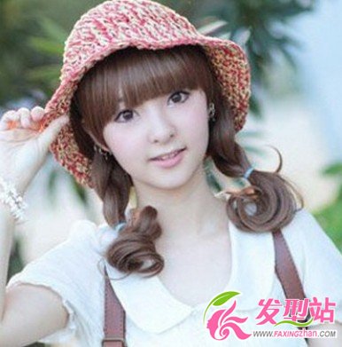 2012時(shí)尚花苞馬尾發(fā)型