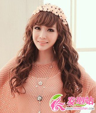 2013流行發(fā)型:女生卷發(fā)發(fā)型