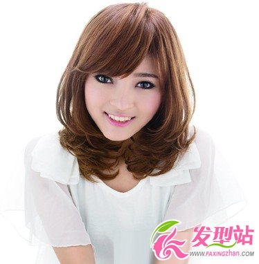 2013流行發(fā)型:女生甜美梨花頭