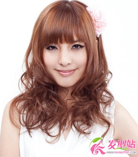 2013流行發(fā)型:女生時(shí)尚卷發(fā)發(fā)型