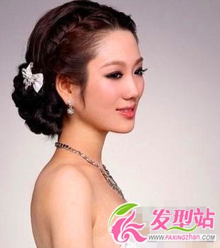 2013流行韓式新娘盤(pán)發(fā)扎法教程