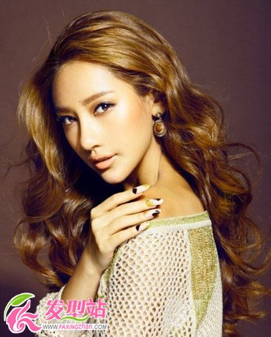 2013女生時尚卷發(fā) 甜美女生必選發(fā)型