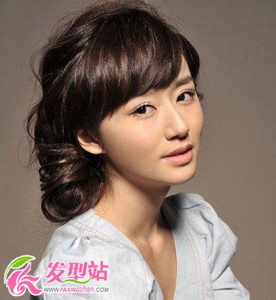 2013時(shí)尚扎發(fā)發(fā)型 可愛俏皮發(fā)型