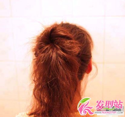 簡單可愛丸子頭扎法圖解