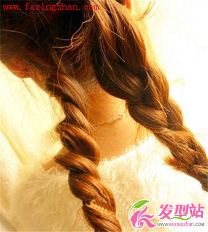 ŮʿL(zhng)l(f)(jin)αP(pn)l(f)̳̈D