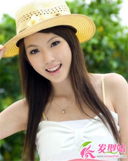 女士氣質(zhì)直發(fā)發(fā)型 增添女性清純可愛