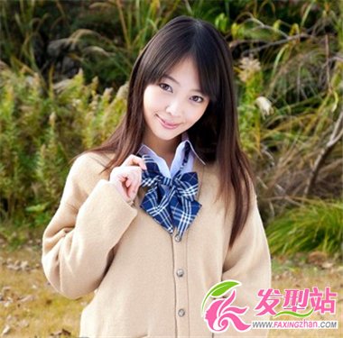 學(xué)生黨直發(fā)發(fā)型 展現(xiàn)清純時(shí)尚美感