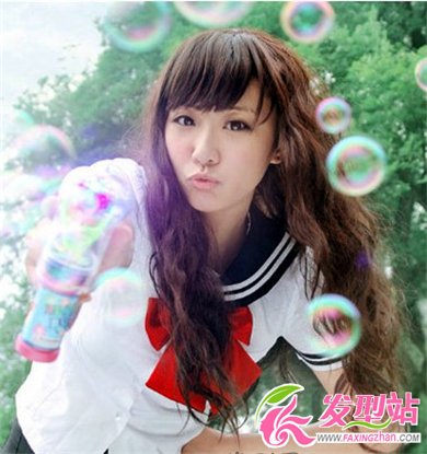 校園美女清純校服發(fā)型