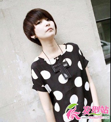 2013流行發(fā)型:女生修顏時尚短發(fā)發(fā)型