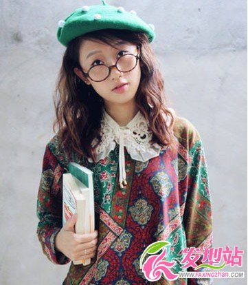 2013中長發(fā)女生流行卷發(fā)發(fā)型
