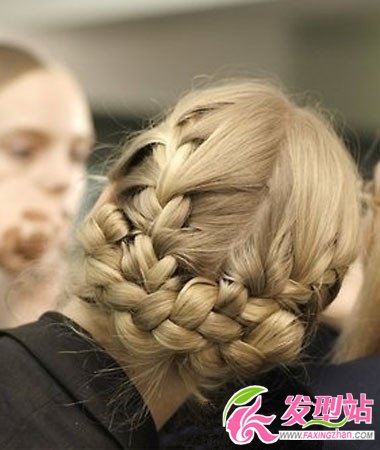 女生簡單流行編發(fā)發(fā)型 復(fù)古時(shí)尚全都有