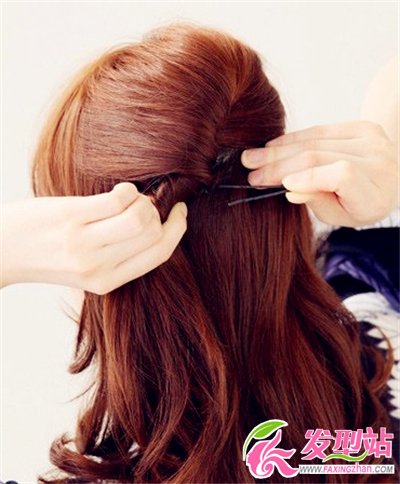 發(fā)型DIY優(yōu)雅氣質(zhì)日系丸子頭扎發(fā)