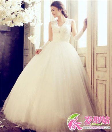 六款歐美風(fēng)格新娘盤(pán)發(fā)發(fā)型 營(yíng)造浪漫婚禮