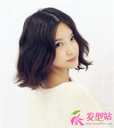 中短發(fā)燙什么發(fā)型最好 蓬松感蛋卷頭最流行