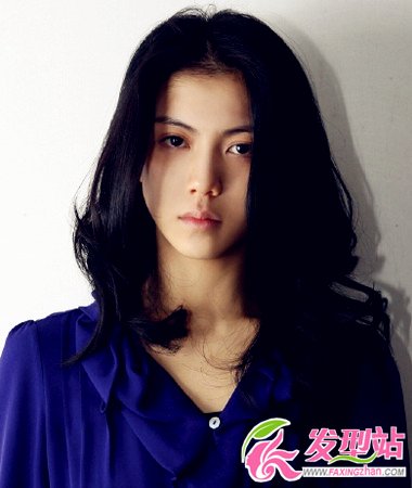 什么樣的臉型中分好看 瘦臉時(shí)尚中分發(fā)型