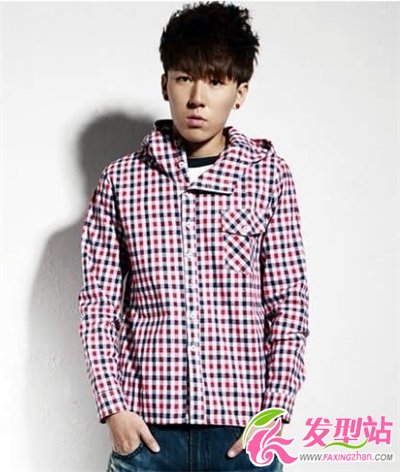 中短發(fā)男生流行什么發(fā)型 清新時尚男生發(fā)型圖片