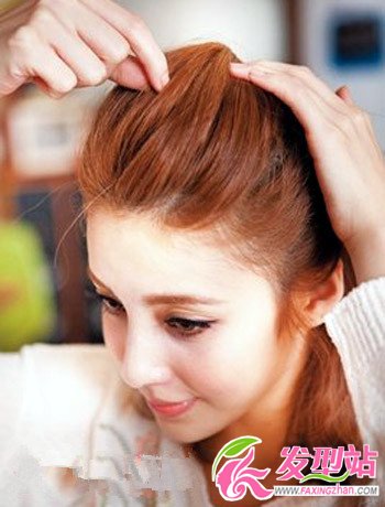 冬季中長(zhǎng)發(fā)扎什么發(fā)型好看 時(shí)尚韓式扎發(fā)教程