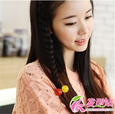 2014女生氣質(zhì)養(yǎng)眼直發(fā)發(fā)型推薦 清新直發(fā)倍增淑女范