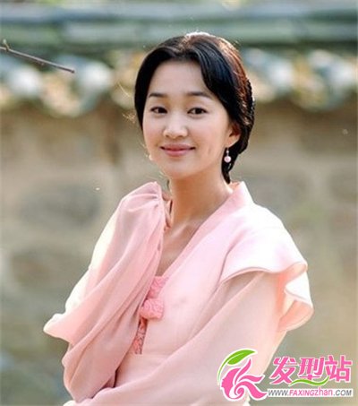 樸秀愛時尚發(fā)型盤點 展現(xiàn)函購女性溫柔賢惠一面