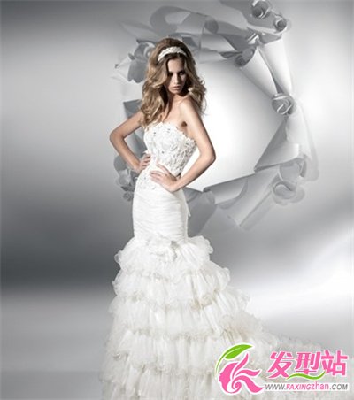 歐美女士宴會(huì)晚裝發(fā)型 時(shí)尚發(fā)型搭配最博眼球
