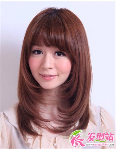 2014女生流行直發(fā)梨花頭發(fā)型 甜美梨花頭更有青春色彩