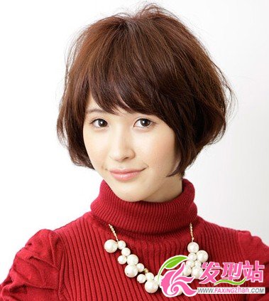 短發(fā)女生燙發(fā)選擇什么劉海 女生燙發(fā)與劉海搭配發(fā)型圖片