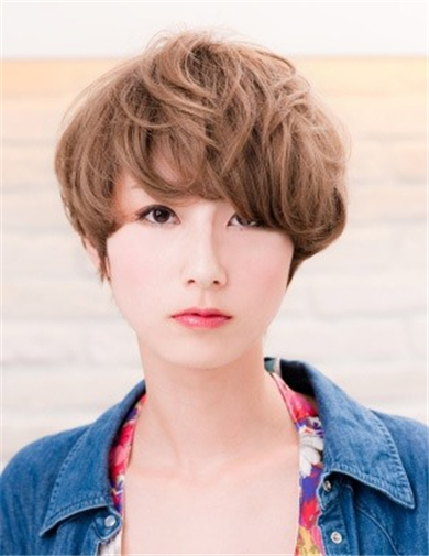 矮個子女生適合什么樣短發(fā)發(fā)型 蓬松短燙發(fā)發(fā)型最顯個