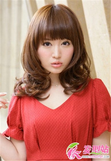 女生清純淑女燙發(fā)發(fā)型 熟女變淑女就這么簡單