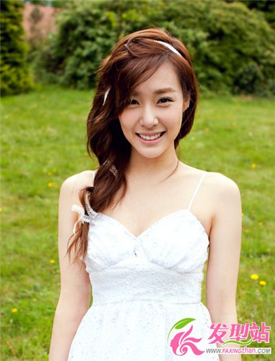 少女時代tiffany黃美英發(fā)型 甜美時尚發(fā)型輕松俘獲男神