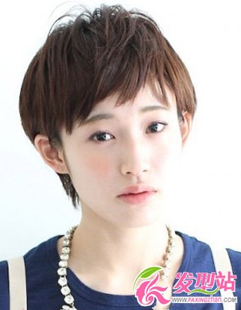夏季女生簡(jiǎn)單干練短發(fā)發(fā)型 塑造清新時(shí)尚短發(fā)美女