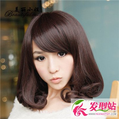 2014最新發(fā)型:女生卷發(fā)讓你氣質(zhì)百倍