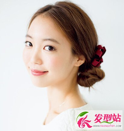 懶美眉一學(xué)就會(huì)的發(fā)型 教你用小發(fā)飾做造型