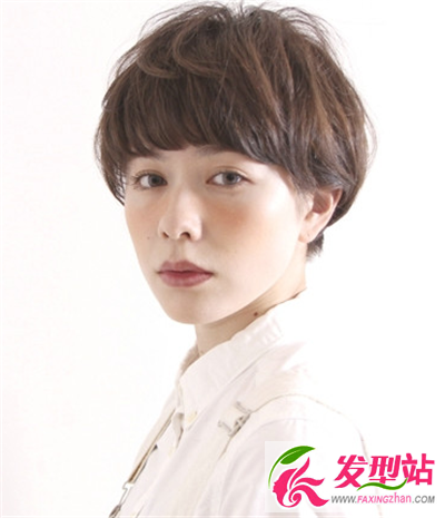爽朗時(shí)尚短發(fā)發(fā)型 職場(chǎng)清新優(yōu)雅兩不誤