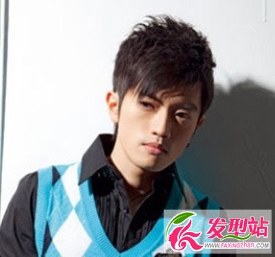 男士燙發(fā)造型 六款男生時尚燙發(fā)