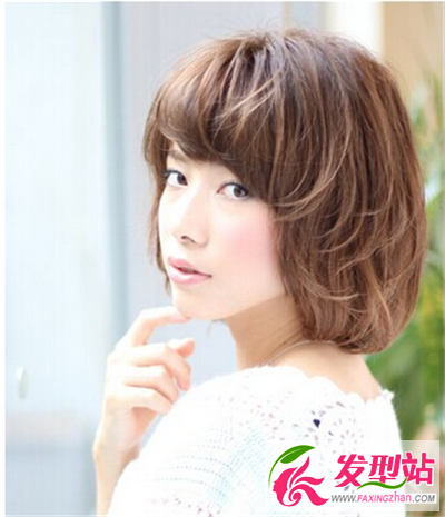 清新美女必備蓬松短發(fā) 上演青春逆襲