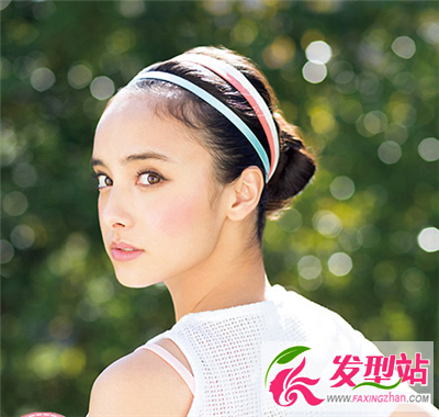 有趣靚麗高回頭率 夏季伴你清涼一夏卷發(fā)發(fā)型