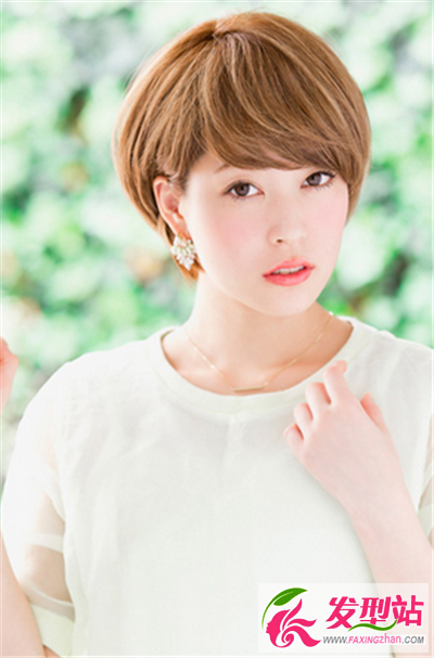女生修顏短發(fā)發(fā)型 每天都有好心情