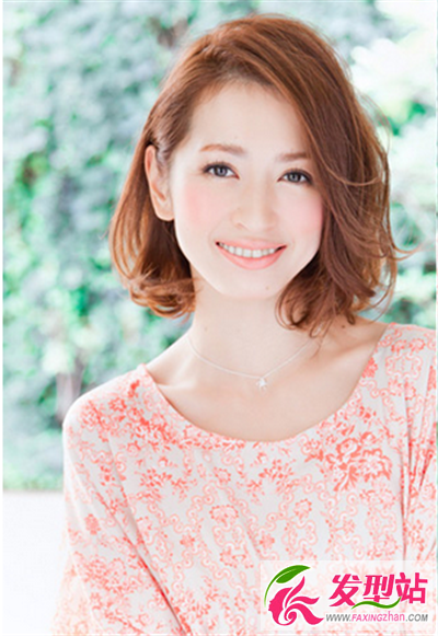 女生修顏短發(fā)發(fā)型 每天都有好心情