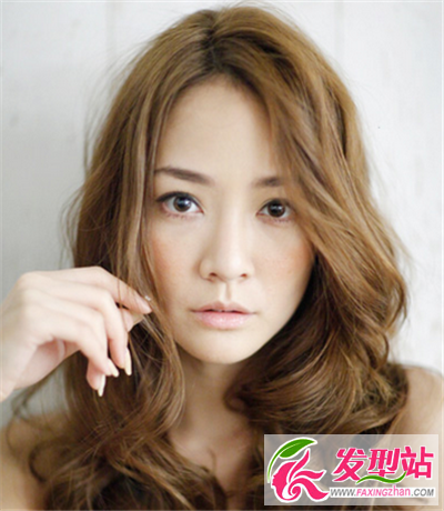 展現(xiàn)優(yōu)美臉型輪廓 長臉女生們的最愛