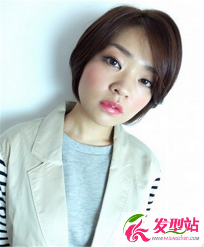 適合你的職場(chǎng)發(fā)型 蓬松短發(fā)帶你感受浪漫氣質(zhì)