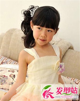 專屬女寶可愛扎發(fā)發(fā)型 古靈精怪最賣萌