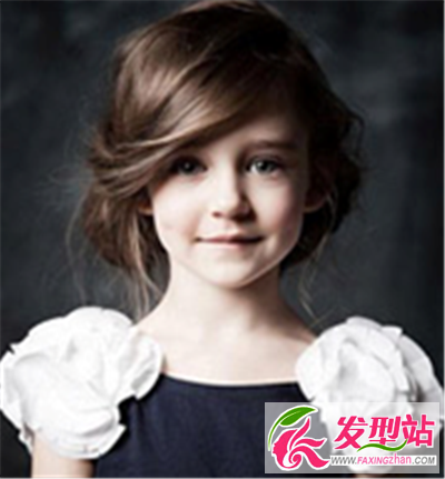 小孩百搭發(fā)型 造型清純美顯可愛