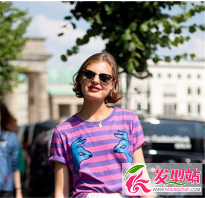 跟著自己的節(jié)奏走 街拍發(fā)型讓你備受青睞
