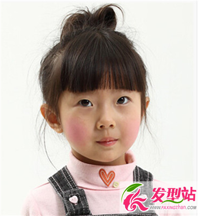 秋季女孩造型百變 美麗動人又可愛
