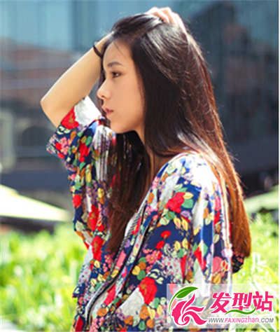 方臉女生瘦臉秘訣 直發(fā)造型最好的選擇