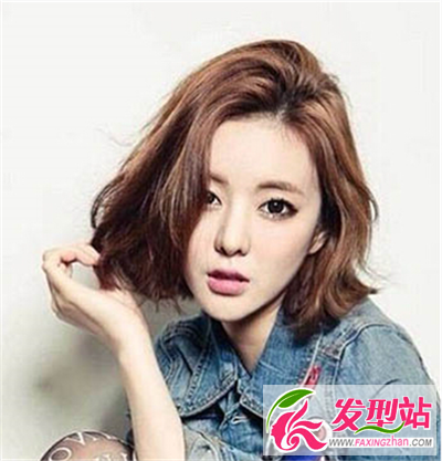 窄額頭女生流行什么發(fā)型 潮流短發(fā)修顏顯時(shí)尚