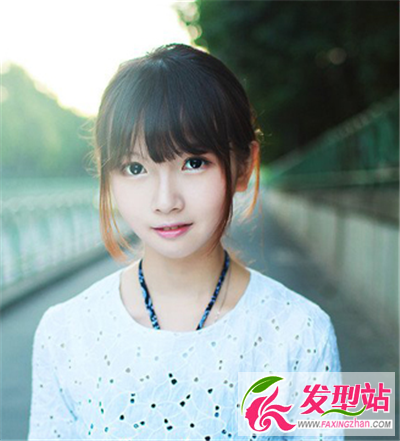 幾款適合大學(xué)生發(fā)型 甜美清純塑造氧氣美女