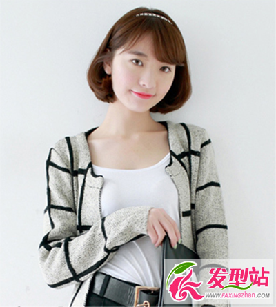 入秋發(fā)型穿衣攻略 打造都市甜美風(fēng)