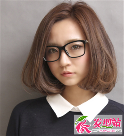 秋季時(shí)尚波波頭發(fā)型 立顯可愛(ài)小V臉